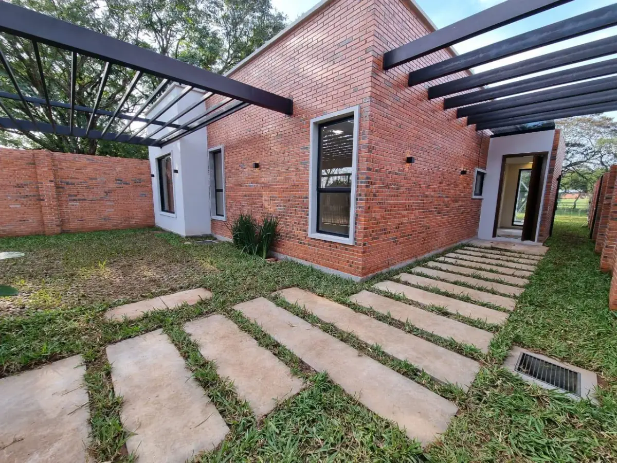 Casa de 3 dormitorios en Venta en San Bernardino - Image 9