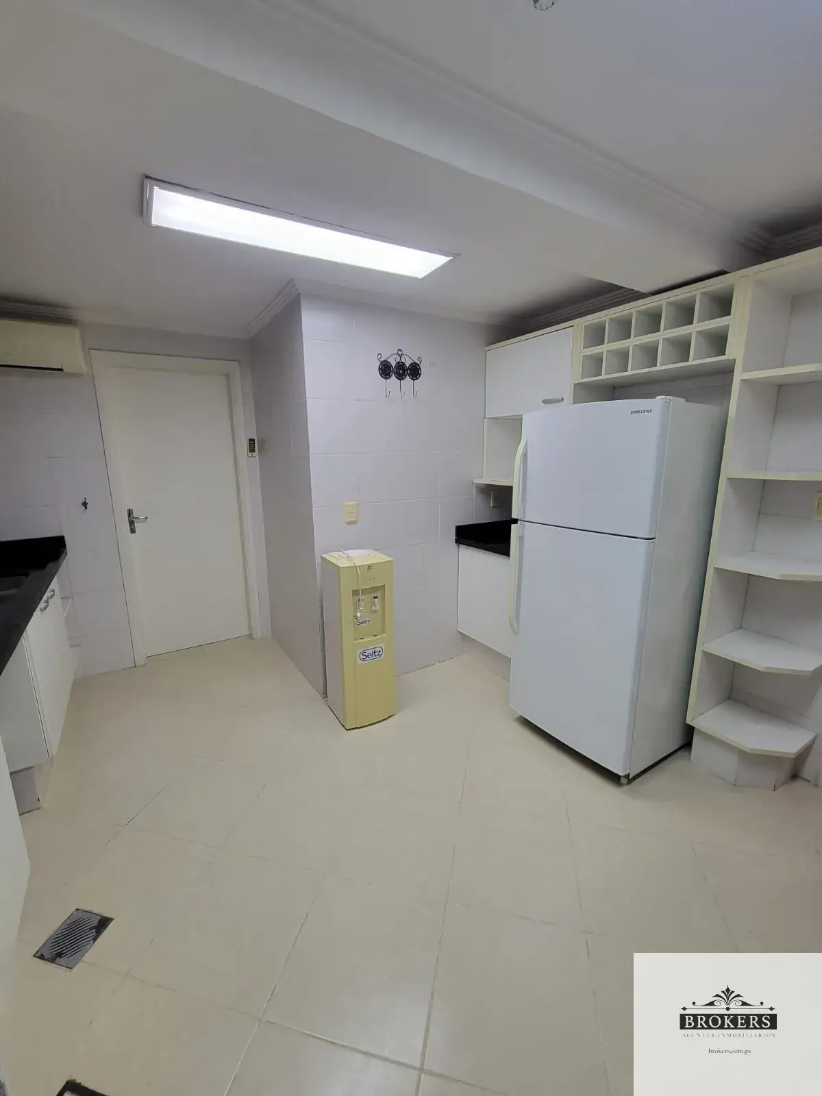 Departamento de 3 dormitorios en Alquiler en Virgen de la Asunción, Asunción - Image 15