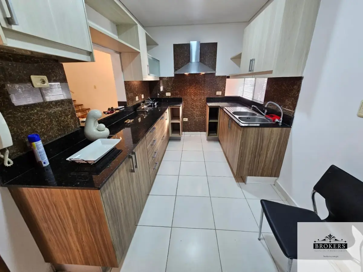 3-Bedroom House for Sale in San Cristobal, Asunción - Image 8