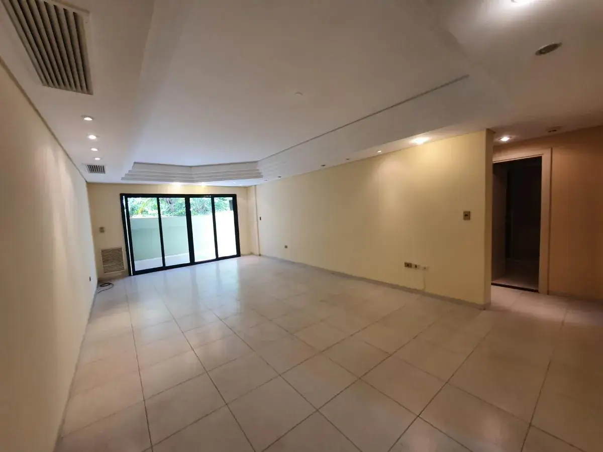 2-Bedroom Apartment for Sale in Carmelitas, Asunción - Image 10