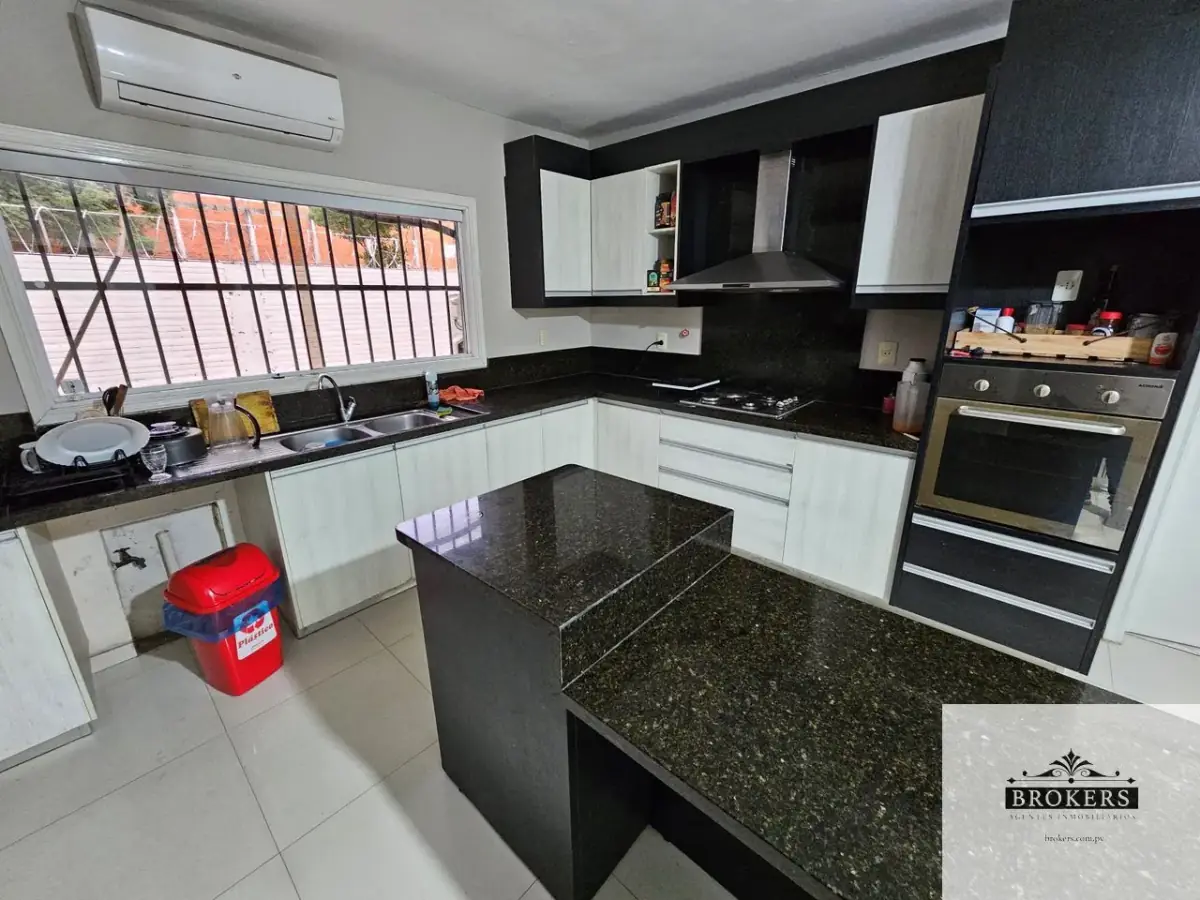 Casa de 5 dormitorios en Venta en Itá Enramada, Asunción - Image 13