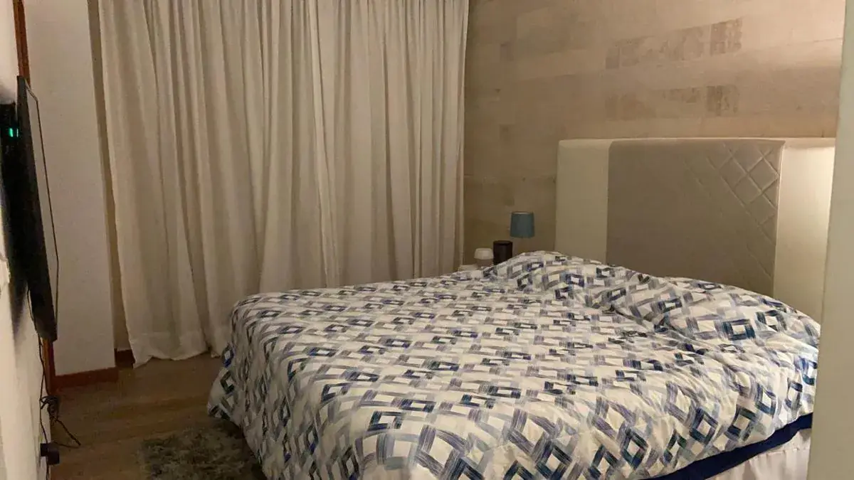1-Bedroom Apartment for Sale in Madame Lynch, Asunción - Image 16