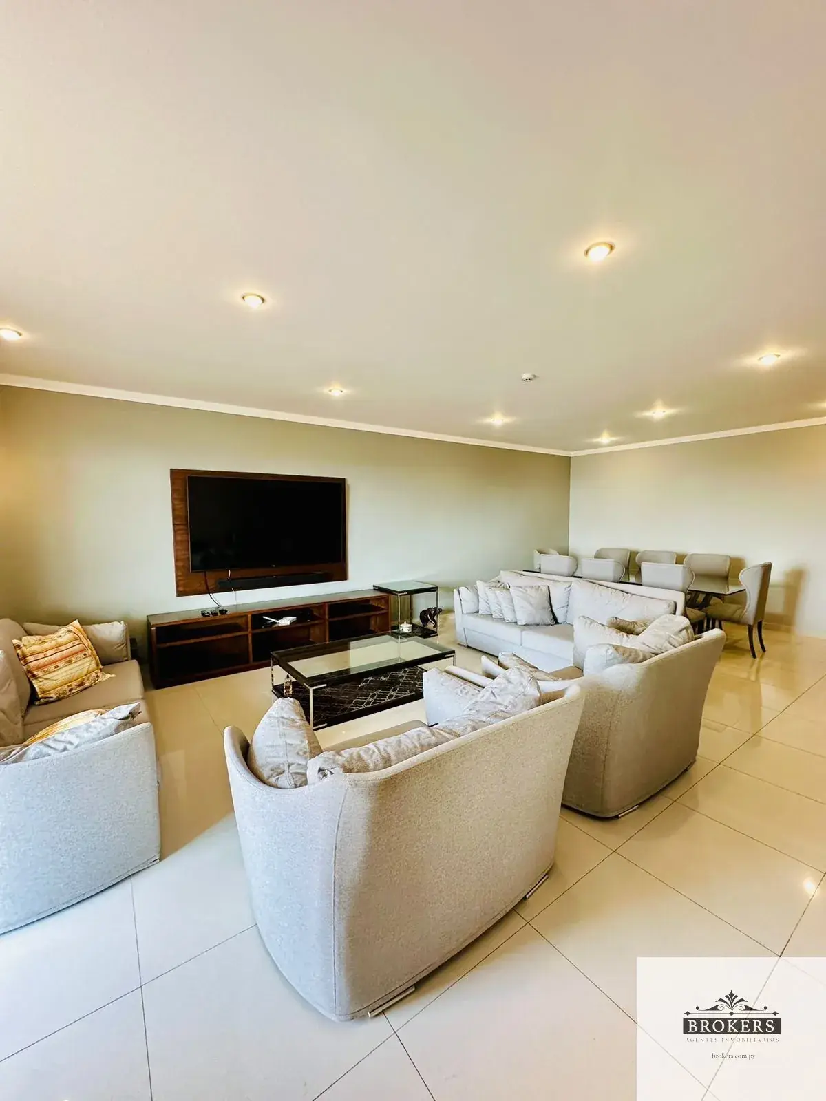 Apartamento de 2 quartos para Aluguel em Carmelitas, Assunção - Image 3