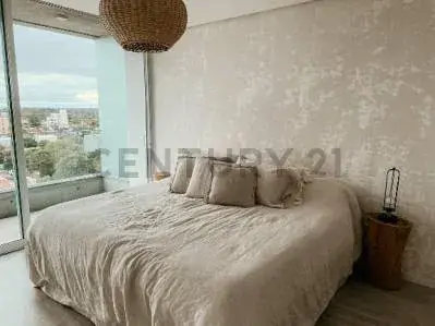 Departamento de 3 dormitorios en Venta en San Jorge, Asunción - Image 2