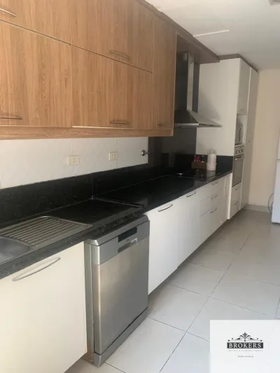 Casa de 4 dormitorios en Venta en Santo Domingo, Asunción