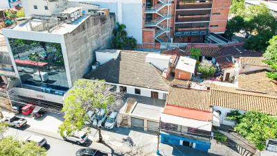 Oficina de 444m² en Alquiler en Las Mercedes, Lambaré