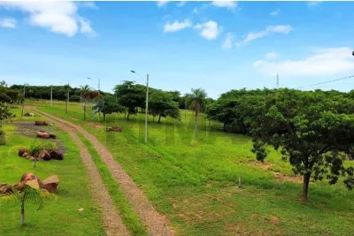Terreno de 1,039m² en Venta en Cerro Guy, Ypacaraí