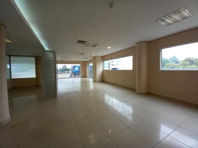 Commercial Space of 180m² for Rent in Recoleta, Asunción