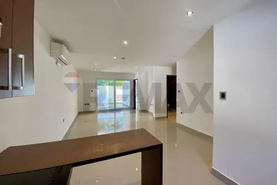 2-Bedroom House for Sale in Campo Grande, Luque