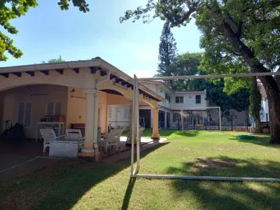Casa de 5 dormitorios en Venta en Recoleta, Asunción