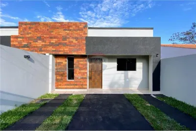 573m² Land for Sale in Pettirossi, Asunción