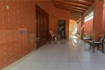 Casa de 2 dormitorios en Venta en San Lorenzo