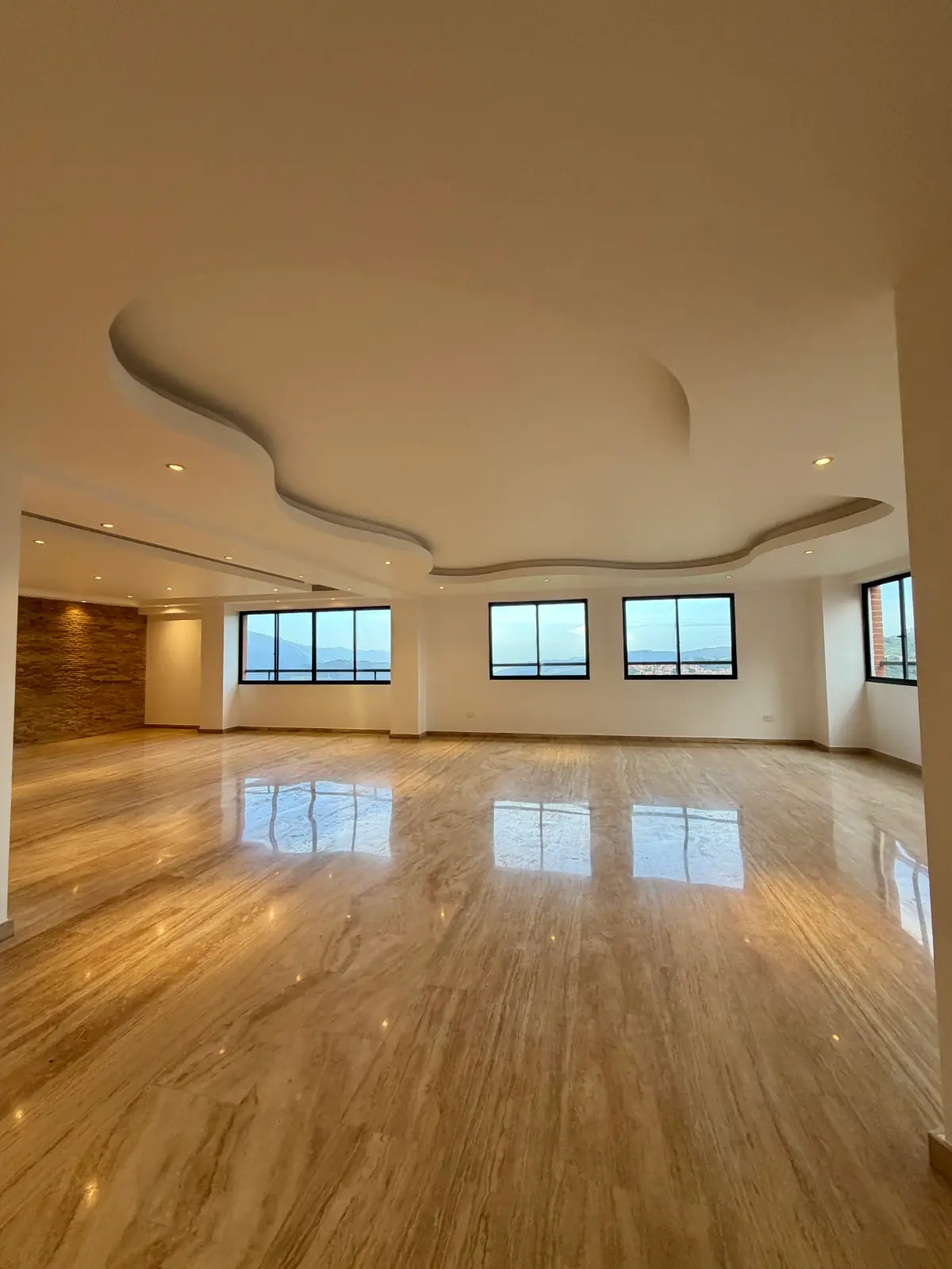 Penthouse en venta, Urb. Miranda, Caracas. - Image 3