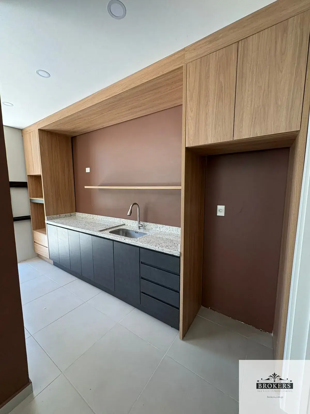 Casa de 3 quartos à Venda em Primer Barrio, Luque - Image 7
