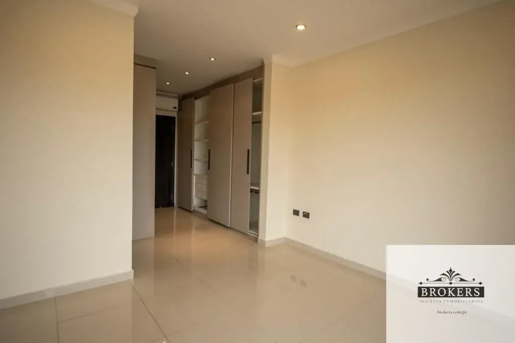 Apartamento de 3 quartos à Venda em Carmelitas, Assunção - Image 10