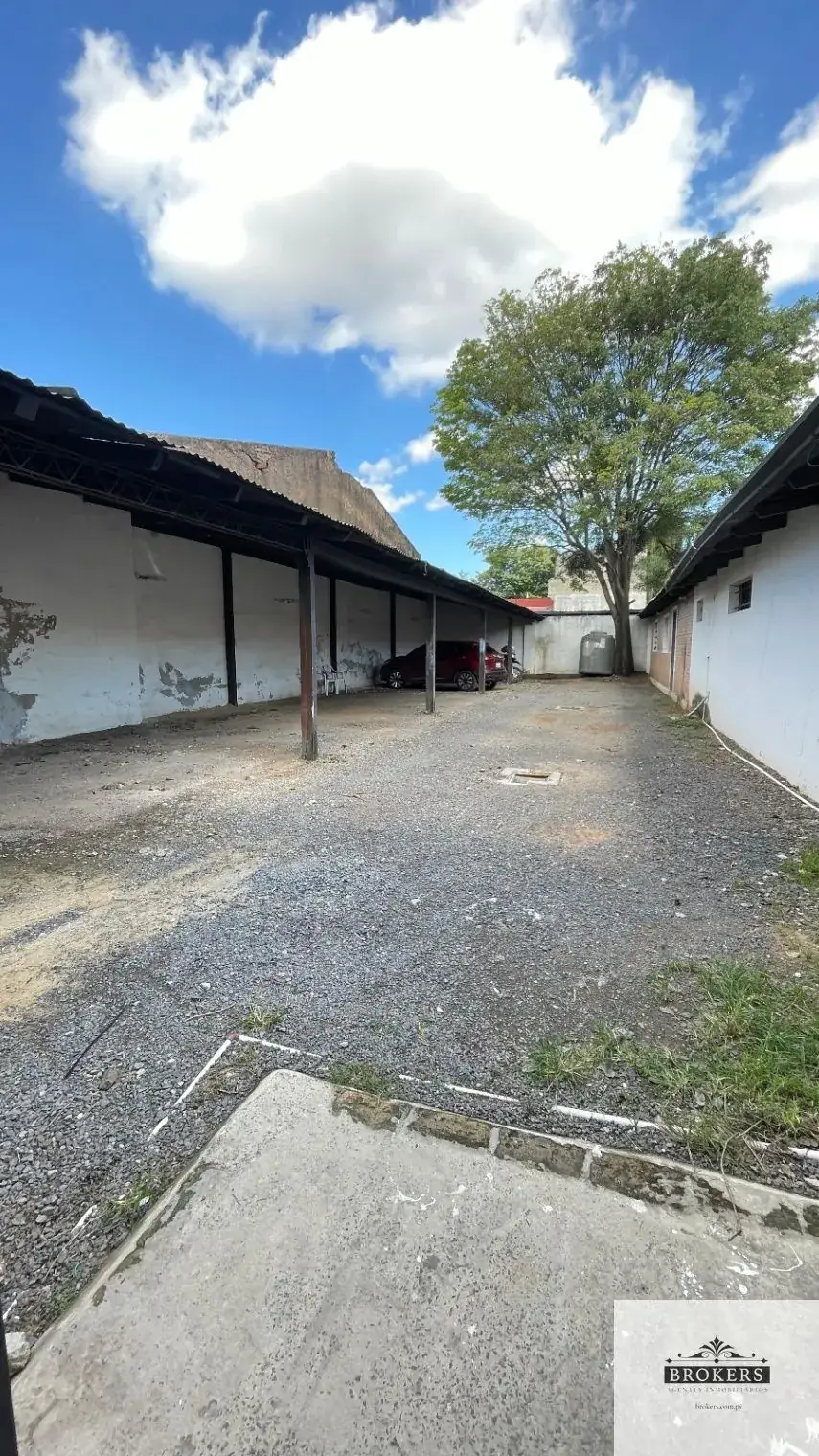 Retail Space of 550m² for Rent in Lambaré - Image 5