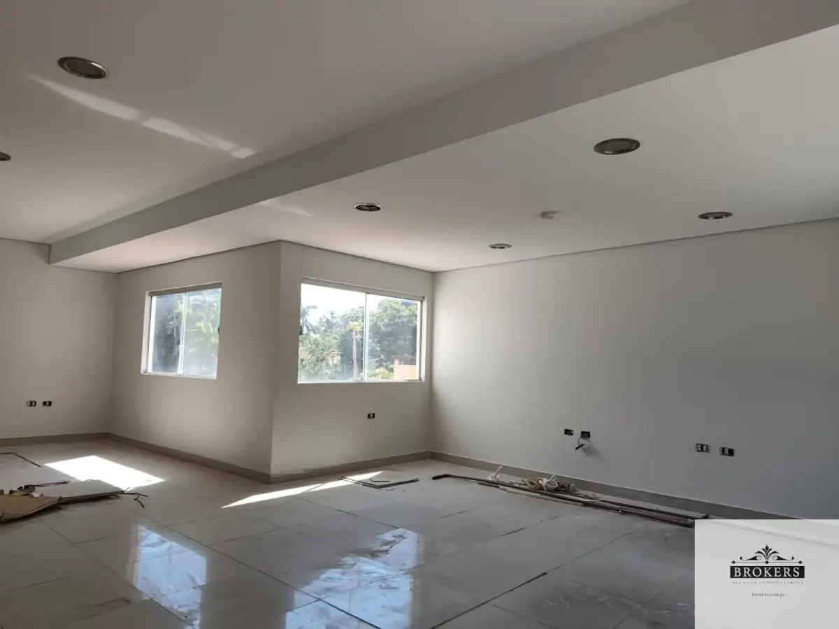 Casa de 8 dormitorios en Venta en Recoleta, Asunción - Image 18