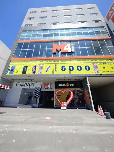 Local Comercial de 22m² en Venta en Central, Mariano Roque Alonso