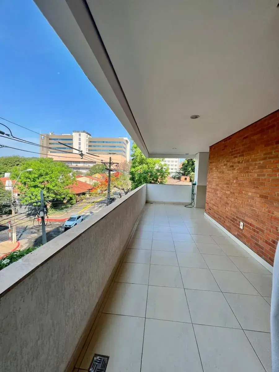 Departamento de 3 dormitorios en Venta en Recoleta, Asunción - Image 8