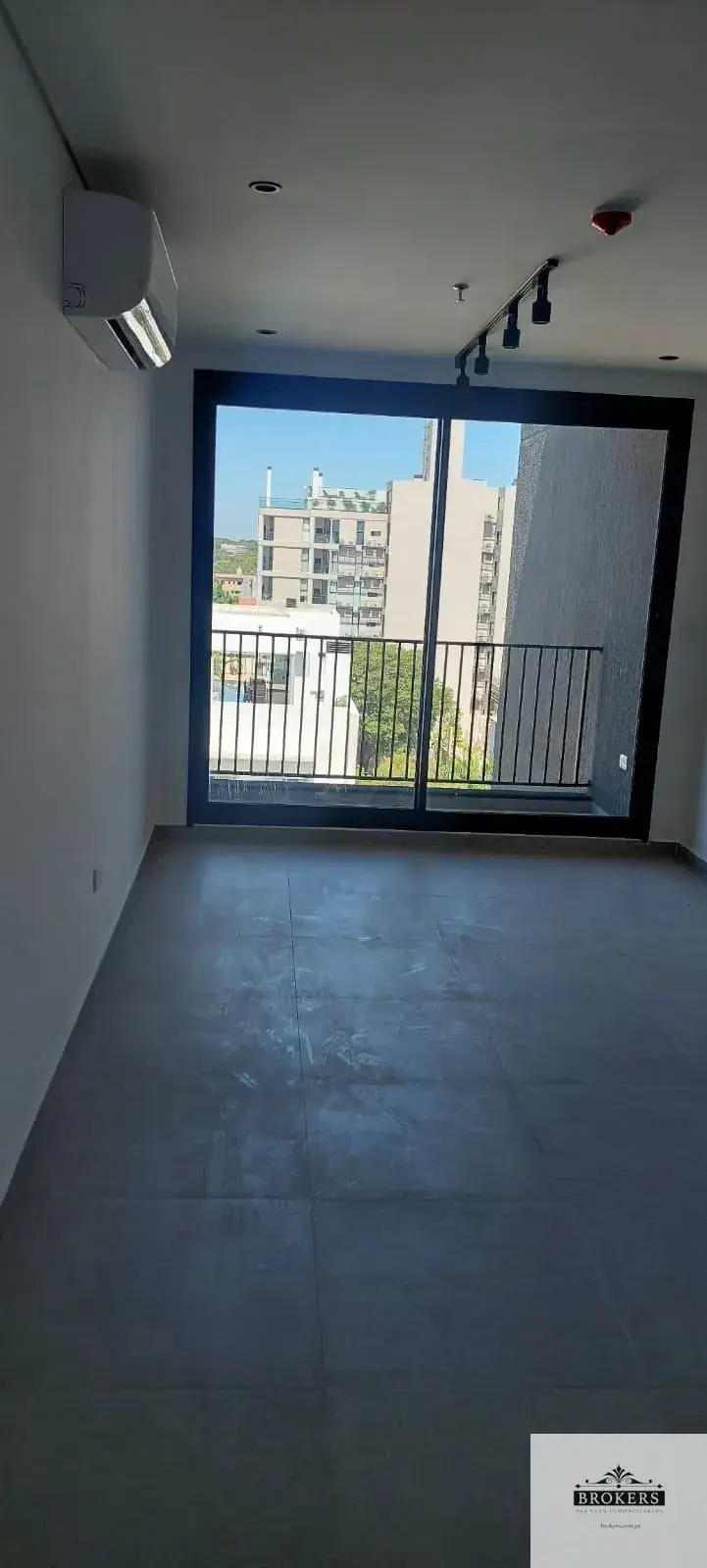 Apartamento de 1 dormitório à Venda em Recoleta, Assunção - Image 14