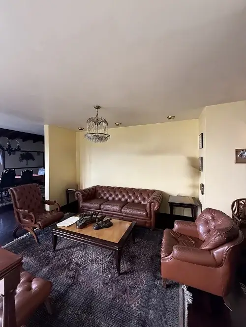Casa en venta en Urb. La Lagunita, El Hatillo. - Image 3