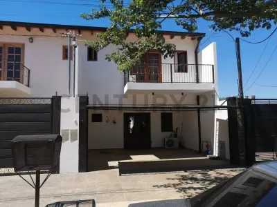 3-Bedroom House for Sale in Campo Grande, Luque