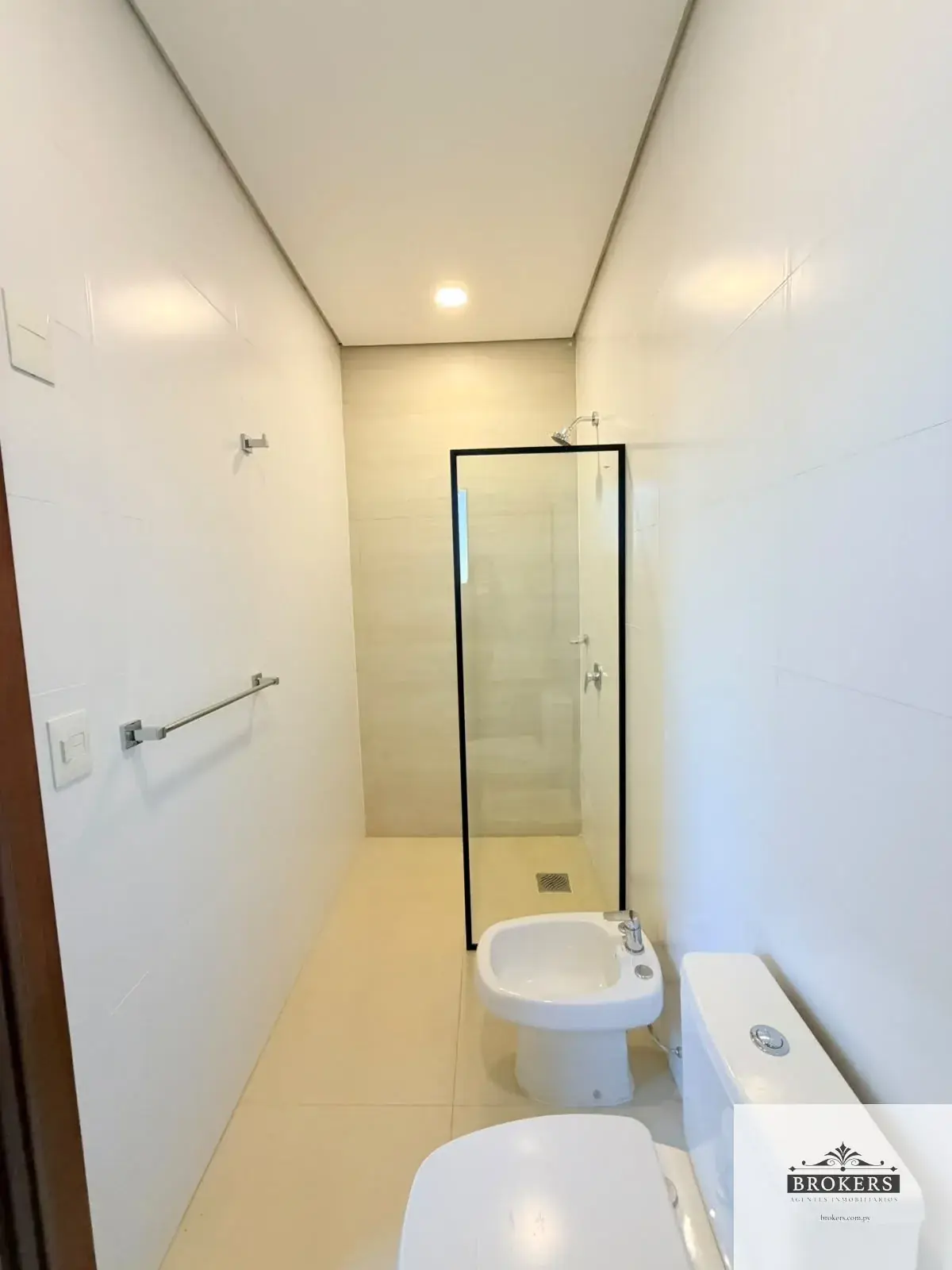 Casa de 3 dormitorios en Venta en Loma Merlo, Luque