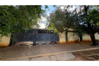 Casa de 3 dormitorios en Venta en La Victoria, Lambaré