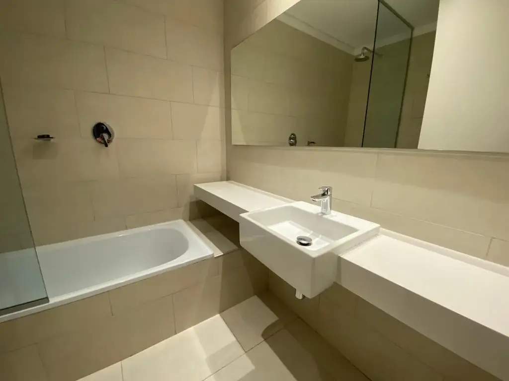 RENTAL, 2-Bedroom Apartment at PALACIO DE LOS PATOS, 167m², Asunción. - Image 7