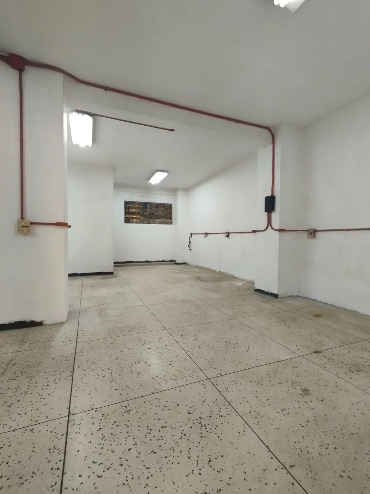 Local comercial en venta, San Martin, Capuchinos - Image 6