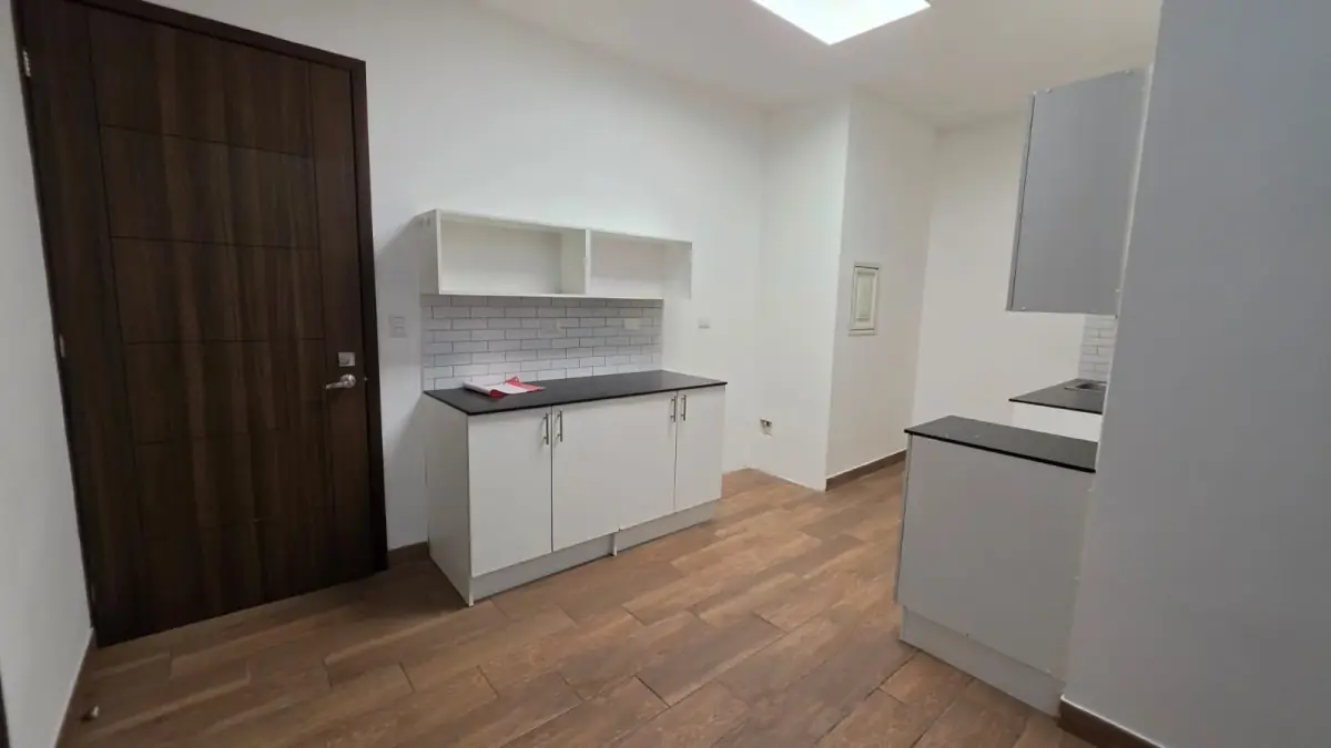 Departamento de 2 dormitorios, 71m², en Venta en Departamento de Guatemala - Image 13