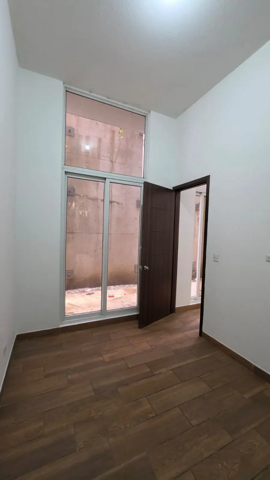 Departamento de 2 dormitorios, 71m², en Venta en Departamento de Guatemala - Image 3