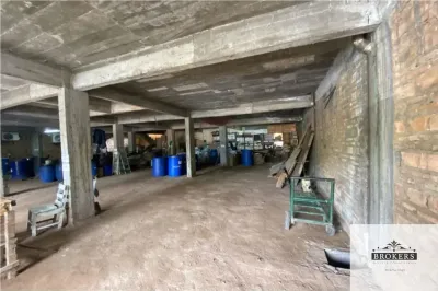 Warehouse of 753.75m² for Sale in San Vicente, Lambaré
