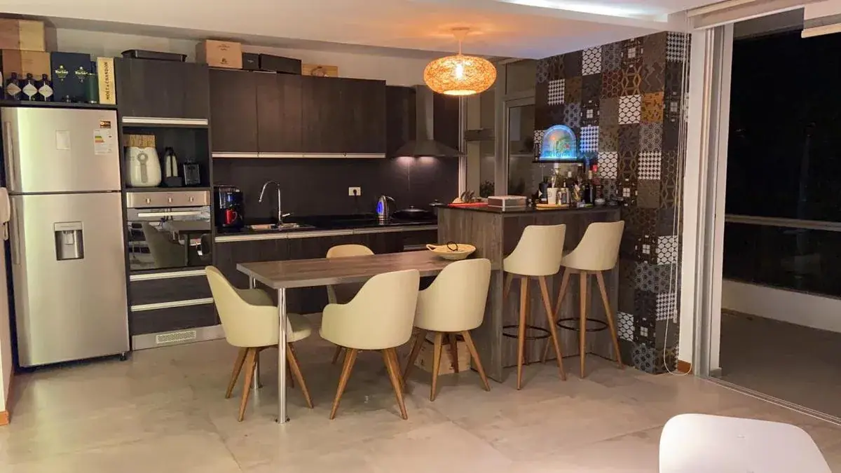 1-Bedroom Apartment for Sale in Madame Lynch, Asunción - Image 5