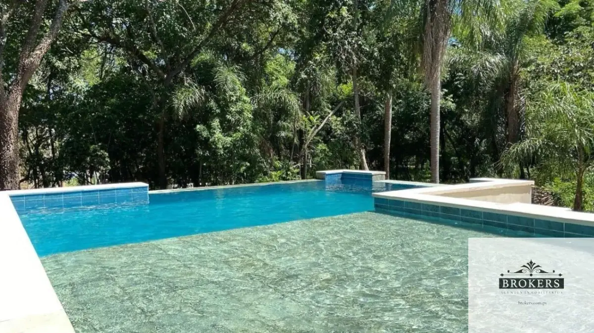 3-Bedroom House for Sale in Cristóbal Colón, San Bernardino - Image 3