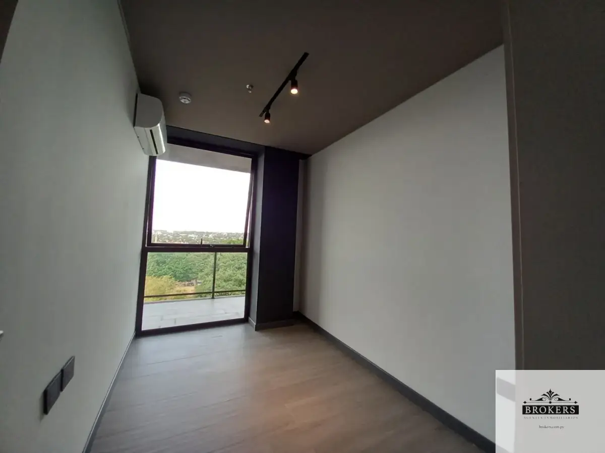 4-Bedroom Apartment for Sale in Herrera, Asunción - Image 8