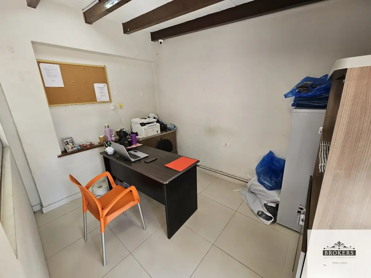 Office of 400m² for Sale in Ytay, Asunción - Image 10