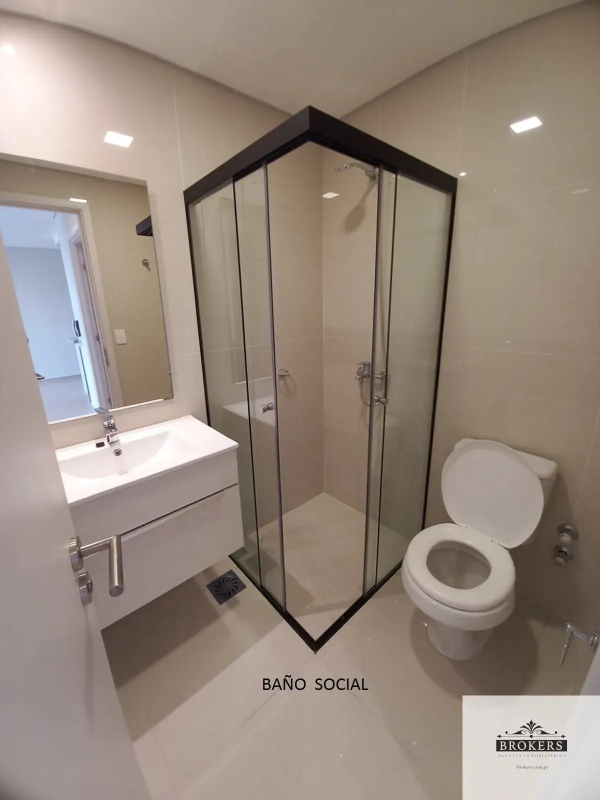 Departamento de 2 dormitorios en Alquiler en Mariscal Estigarribia, Asunción - Image 12