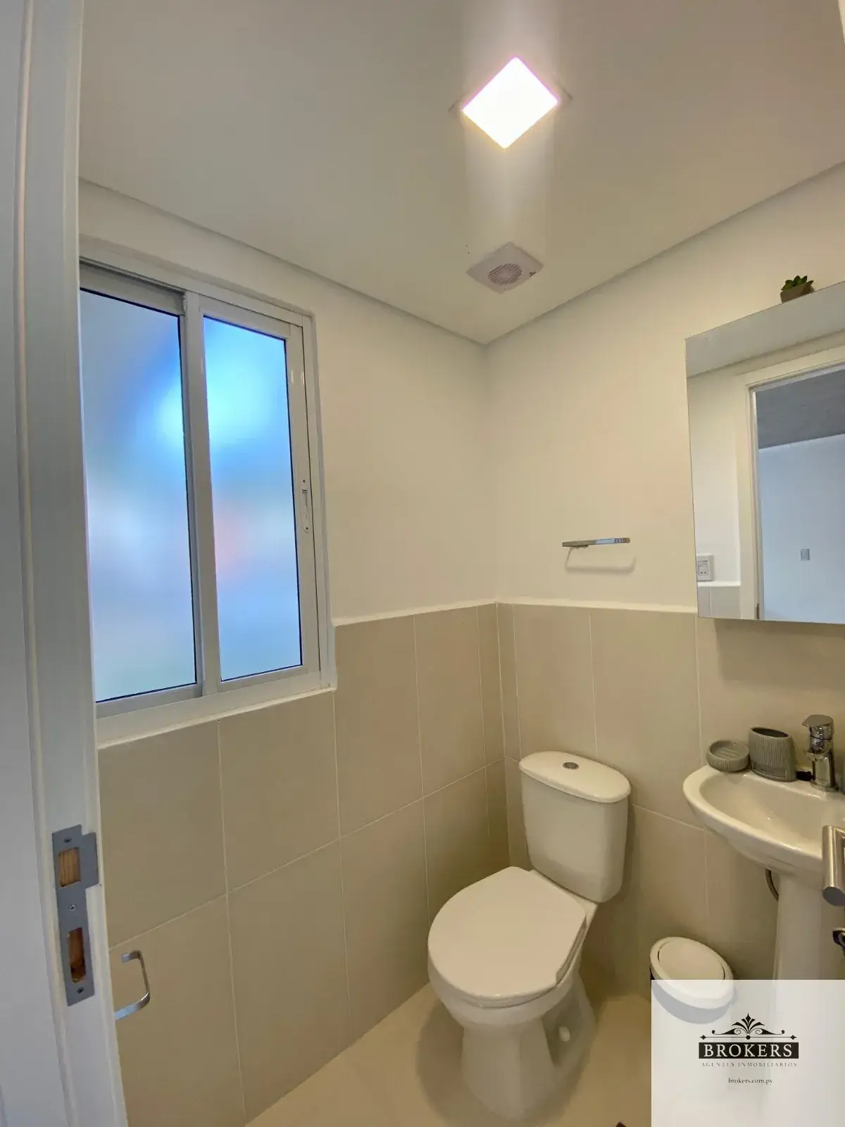Casa de 3 dormitorios en Alquiler en Cañada Garay, Luque - Image 8