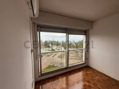 Departamento de 2 dormitorios en Alquiler en La Blanqueada, Montevideo