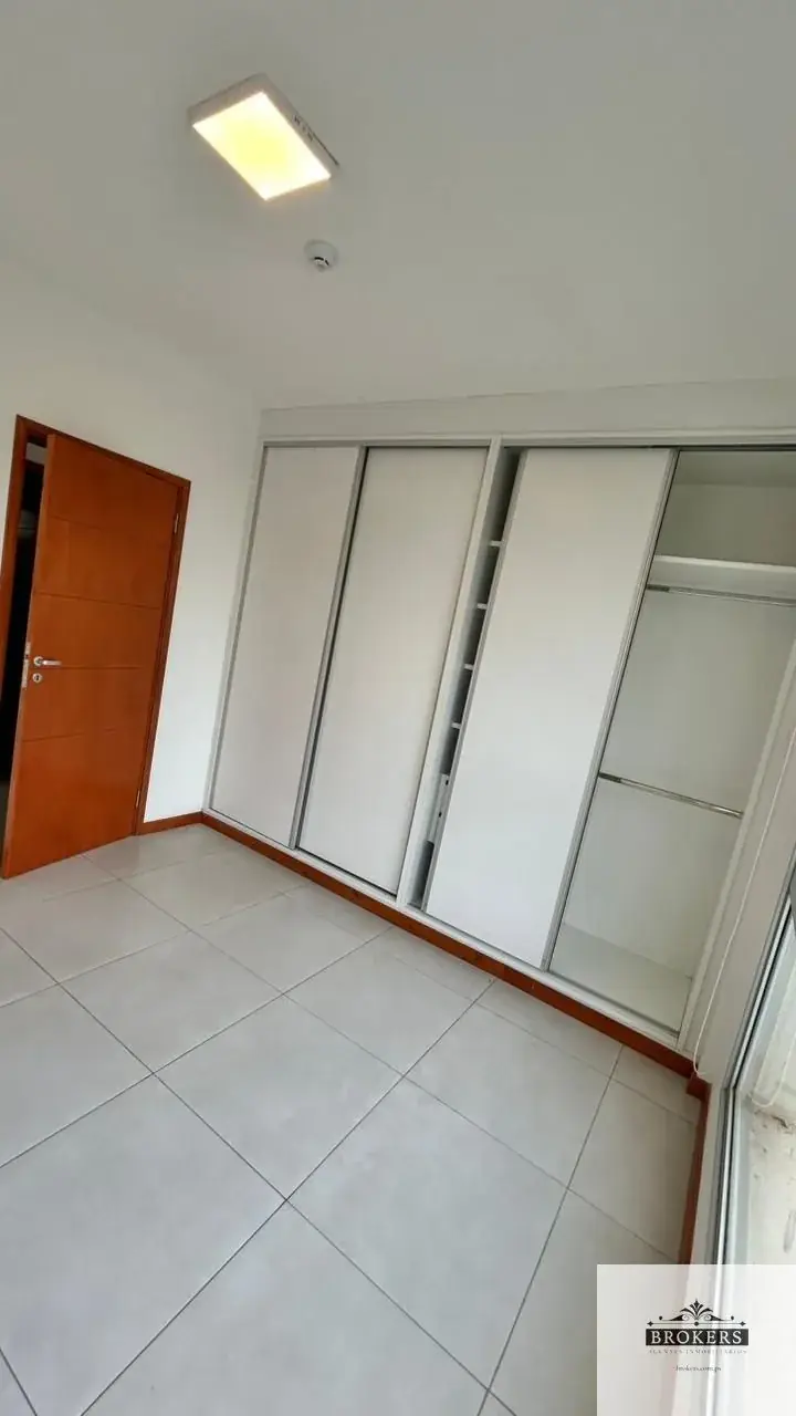 2-Bedroom Apartment for Sale in Madame Lynch, Asunción - Image 11