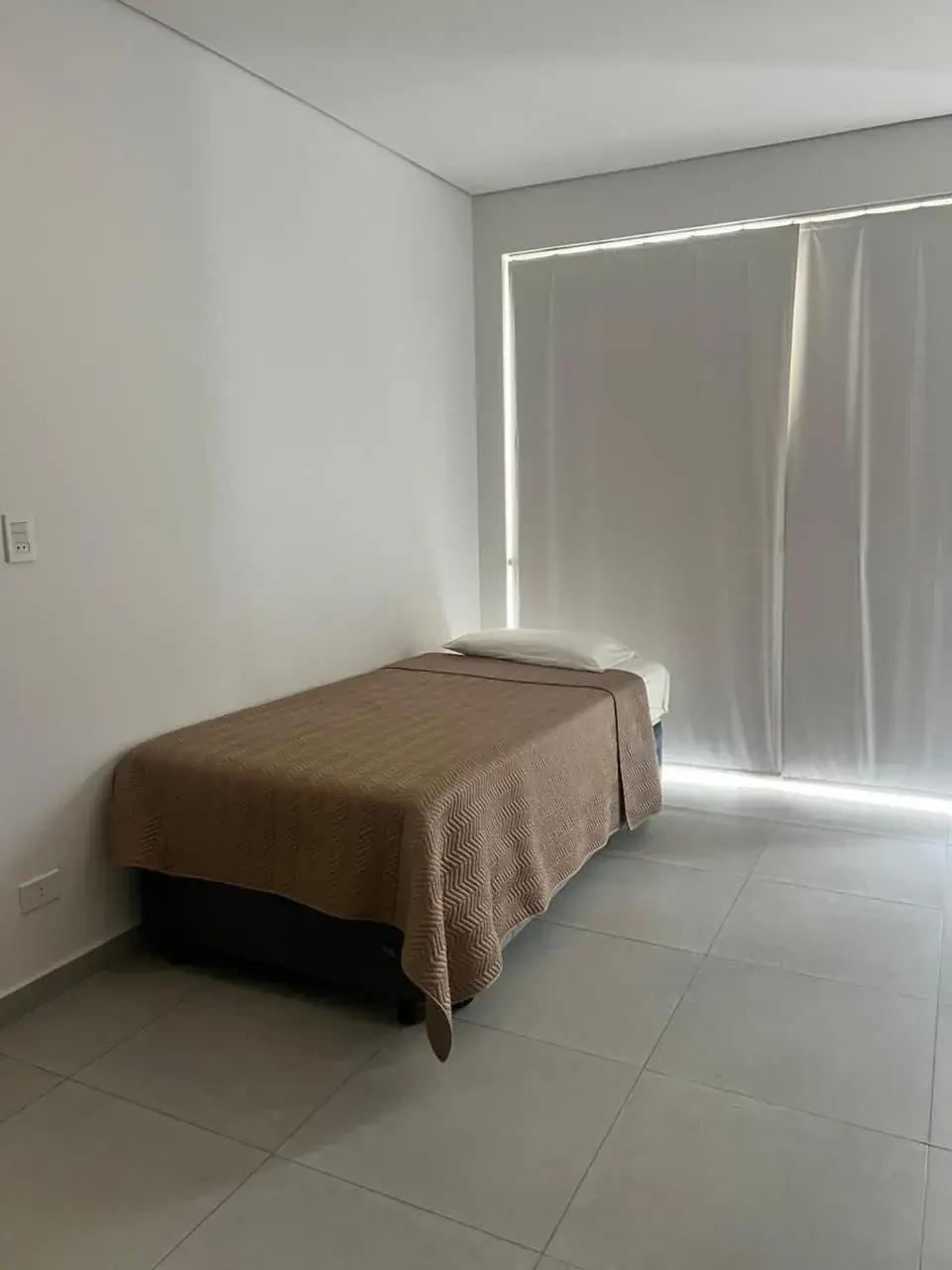 Studio for Sale in Las Lomas (Carmelitas), Asunción - Image 9