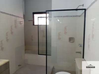 Commercial Space of 530m² for Rent in Villa Morra, Asunción