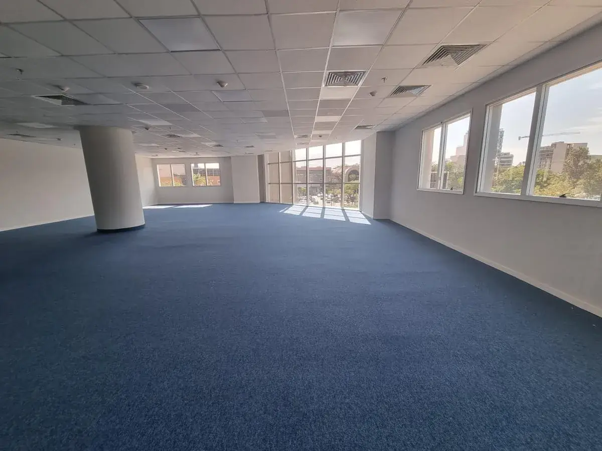 Espaço Comercial de 215m² para Aluguel em Ycuá Satí, Assunção - Image 7