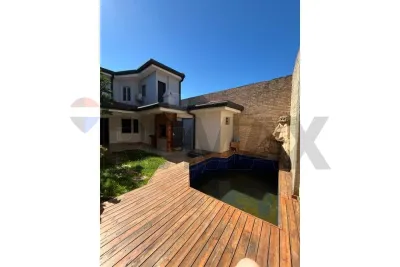 Casa de 4 dormitorios en Alquiler en Villa Morra, Asunción