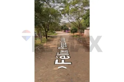 Terreno de 422m² en Venta en Isla Bogado, Luque