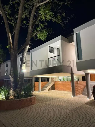 Casa de 4 dormitorios en Venta en Constructora Heisecke, Luque