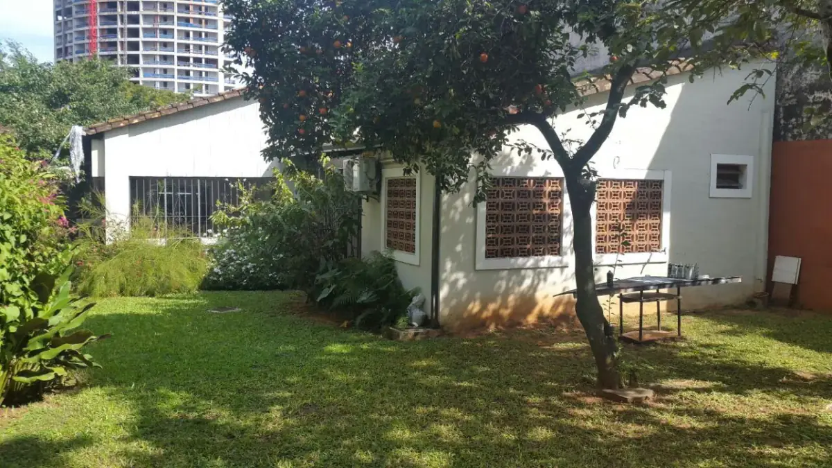 Casa de 3 dormitorios en Venta en San Jorge, Asunción - Image 8
