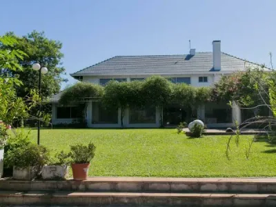 3-Bedroom House for Sale in Parques del Yatch, Lambaré