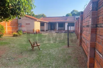 2-Bedroom House for Sale in Laurelty, Luque